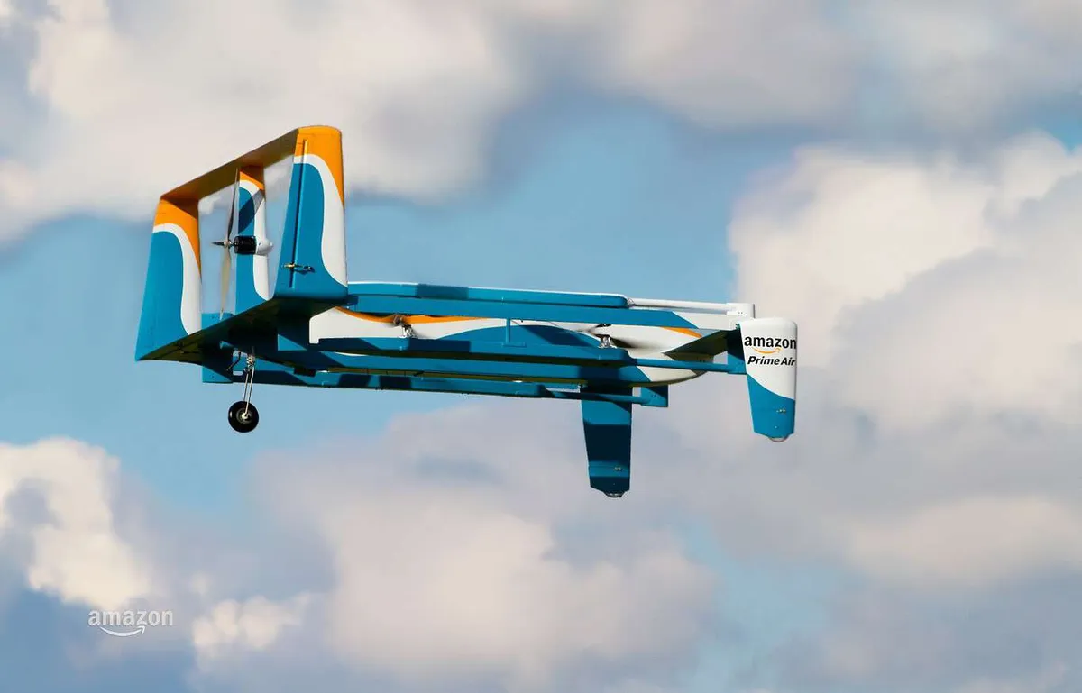 Autorizan en EU a Amazon ampliar su programa de entregas con drones