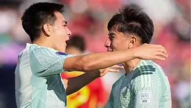 Gilberto Mora celebra uno de sus goles contra España en el Mundial Sub 20
