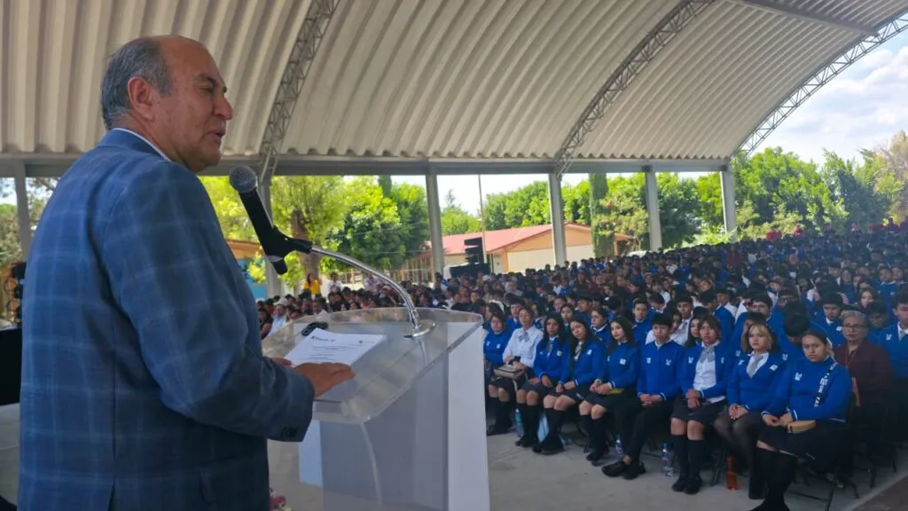 Invierten más de 5 millones en escuelas de Atitalaquia e Ixmiquilpan: entregan obras y equipo