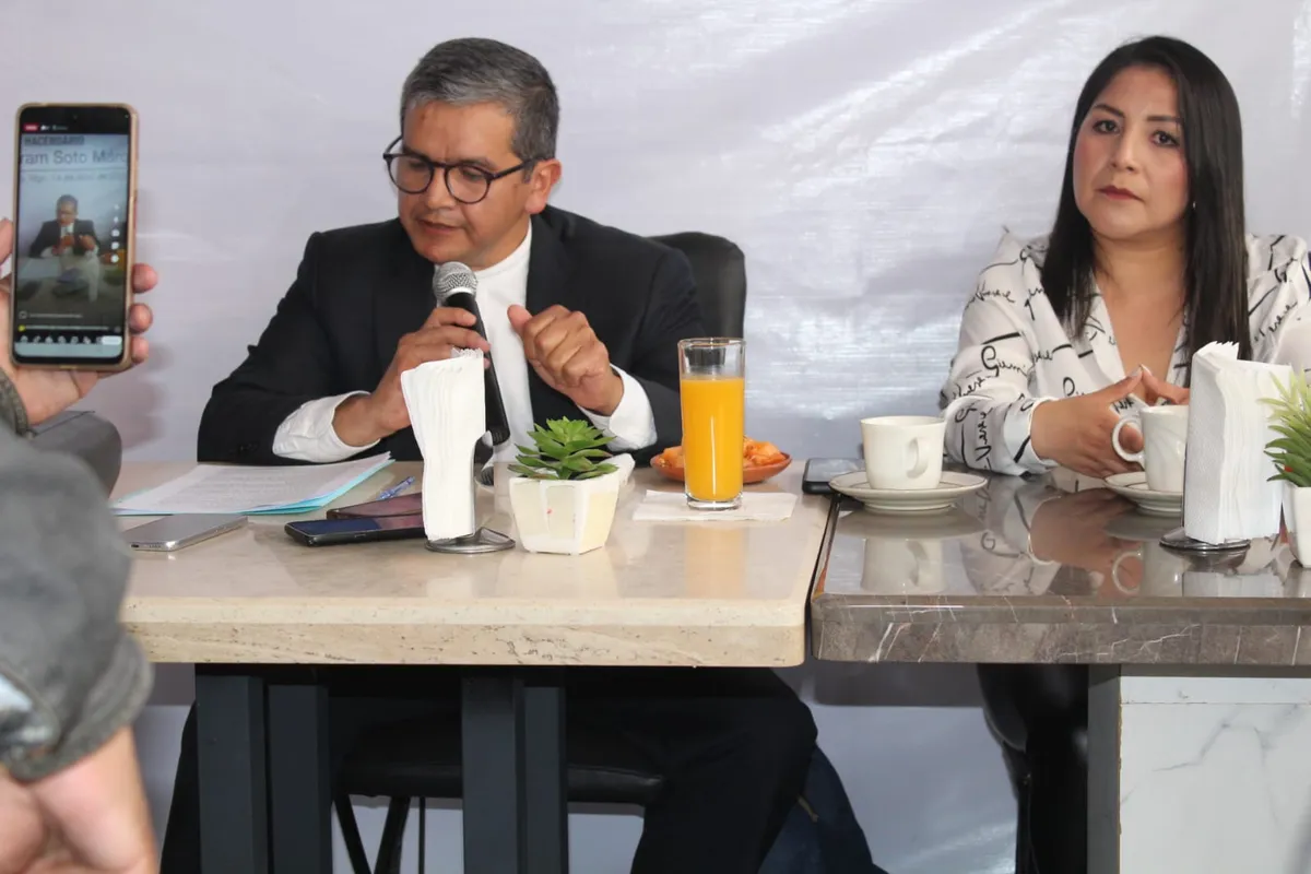 “No aceptamos el dinero”: Síndico y regidora de Tulancingo acusan que “bono ISR” fue disfrazado como aguinaldo