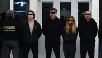 Karla y Germán, esposa e hijo de “Lord Pádel”, obtuvieron libertad condicional tras audiencia en el penal de Barrientos.