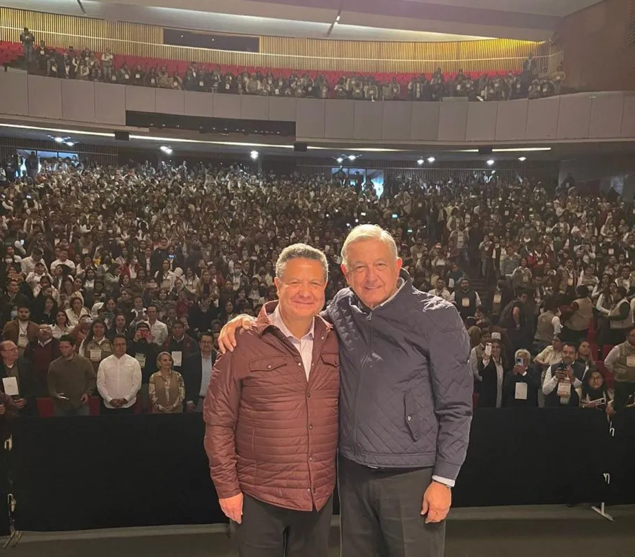 Servidores de la nación, son columna del gobierno: AMLO