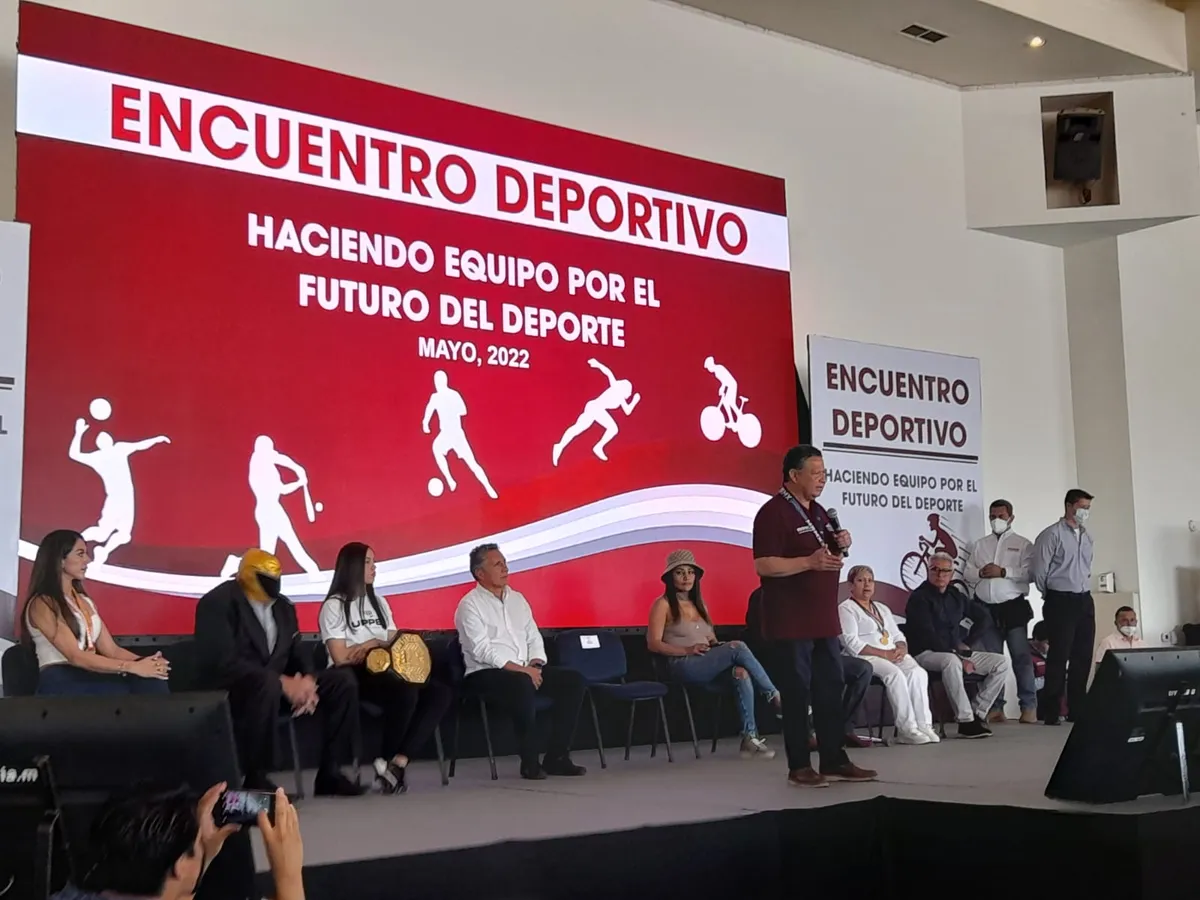 Menchaca opta por no asumir postura en “conflicto familiar” de los Moreira