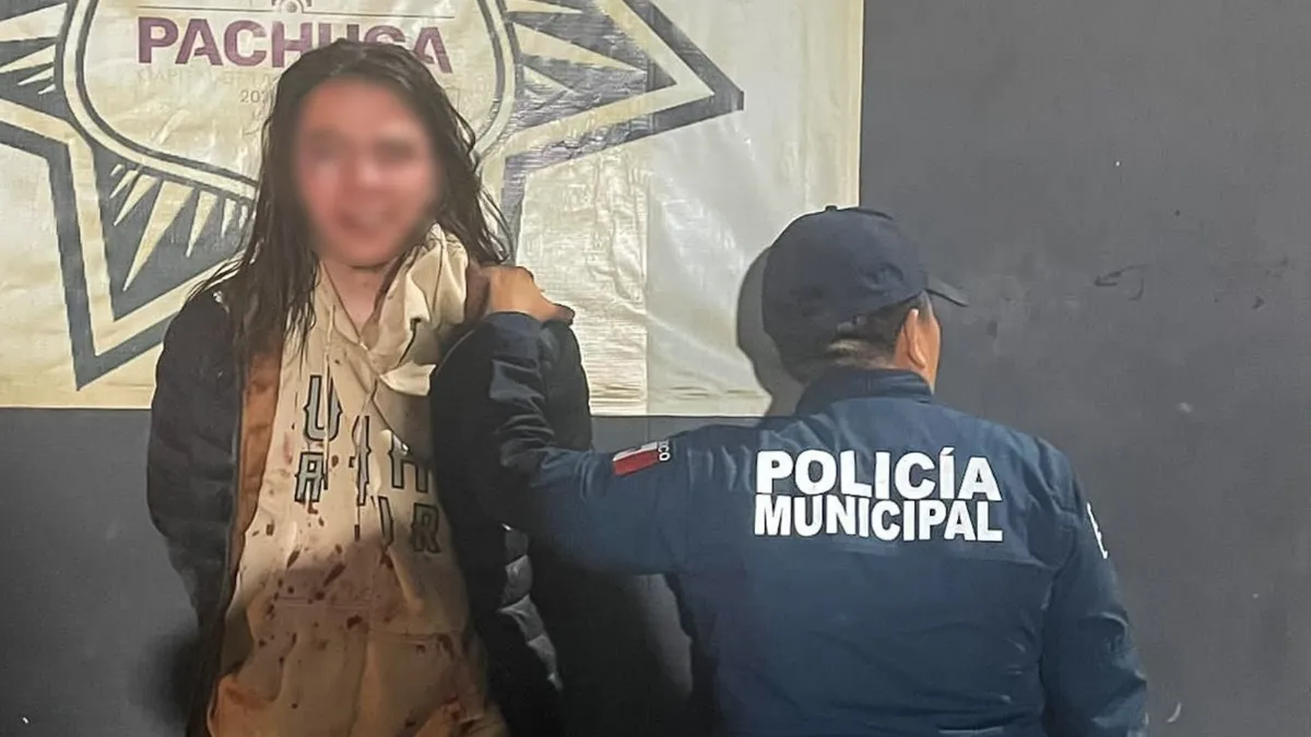 Detienen a joven tras robo con violencia en OXXO de Pachuca