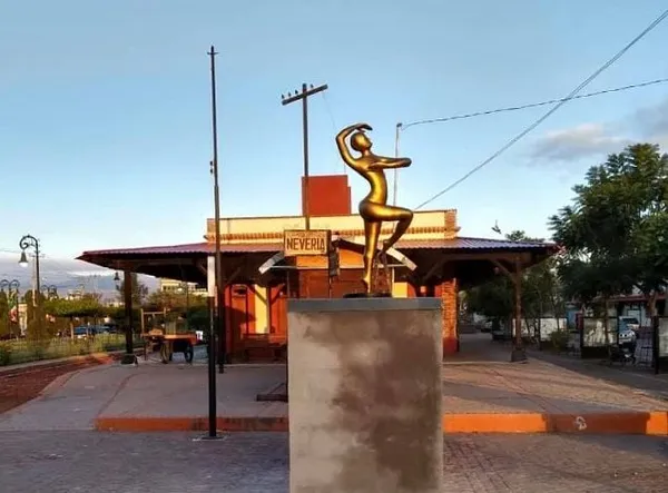 Escultura La Bailarina en Tulancingo