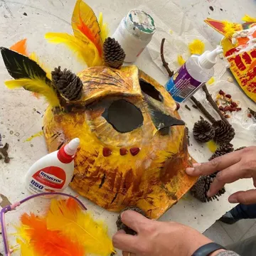 Elaboración de máscaras en Museo Regional de la Cultura Hñähñu