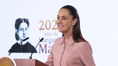 La presidenta Claudia Sheinbaum, desde Palacio Nacional, durante su conferencia de prensa.