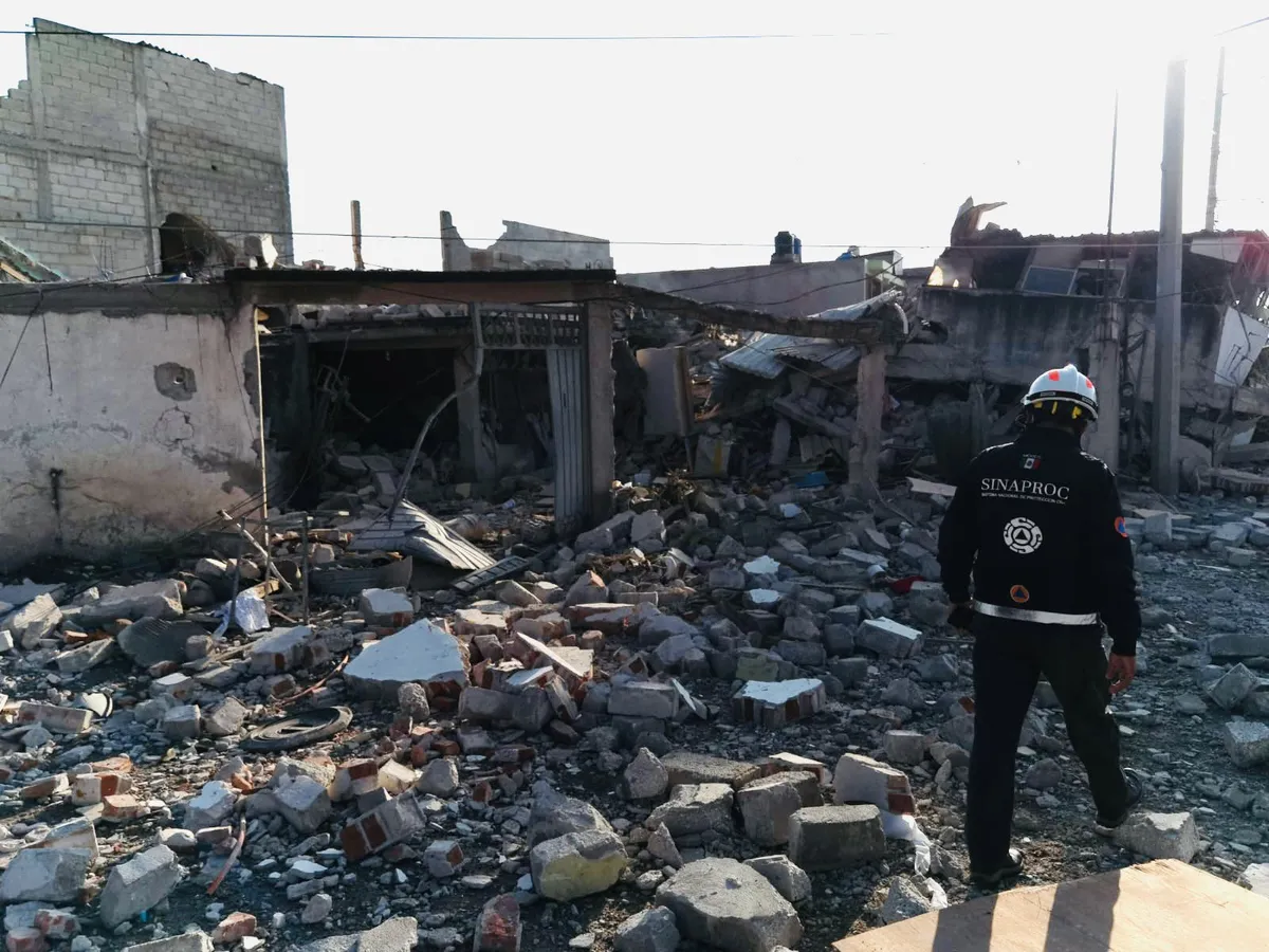AMLO confirma 1 muerto tras explosión en  San Pablo Xochimehuacán, Puebla
