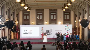 La presidenta Claudia Sheinbaum alertó sobre posibles riesgos de injerencia extranjera en elecciones y defendió la soberanía nacional.