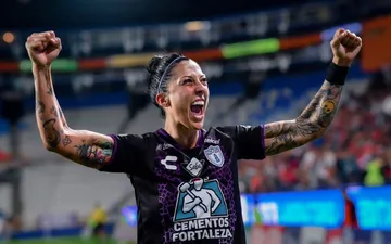 Foto de Jenni Hermoso, jugadora del Pachuca que disputará la final del Mundial Femenil.