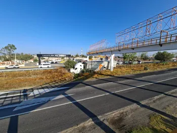 Tráiler fuera del camino