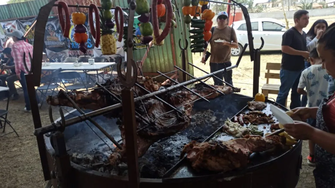 Realizan concurso gastronómico en el Festival del cerdo y el aguardiente en Metepec