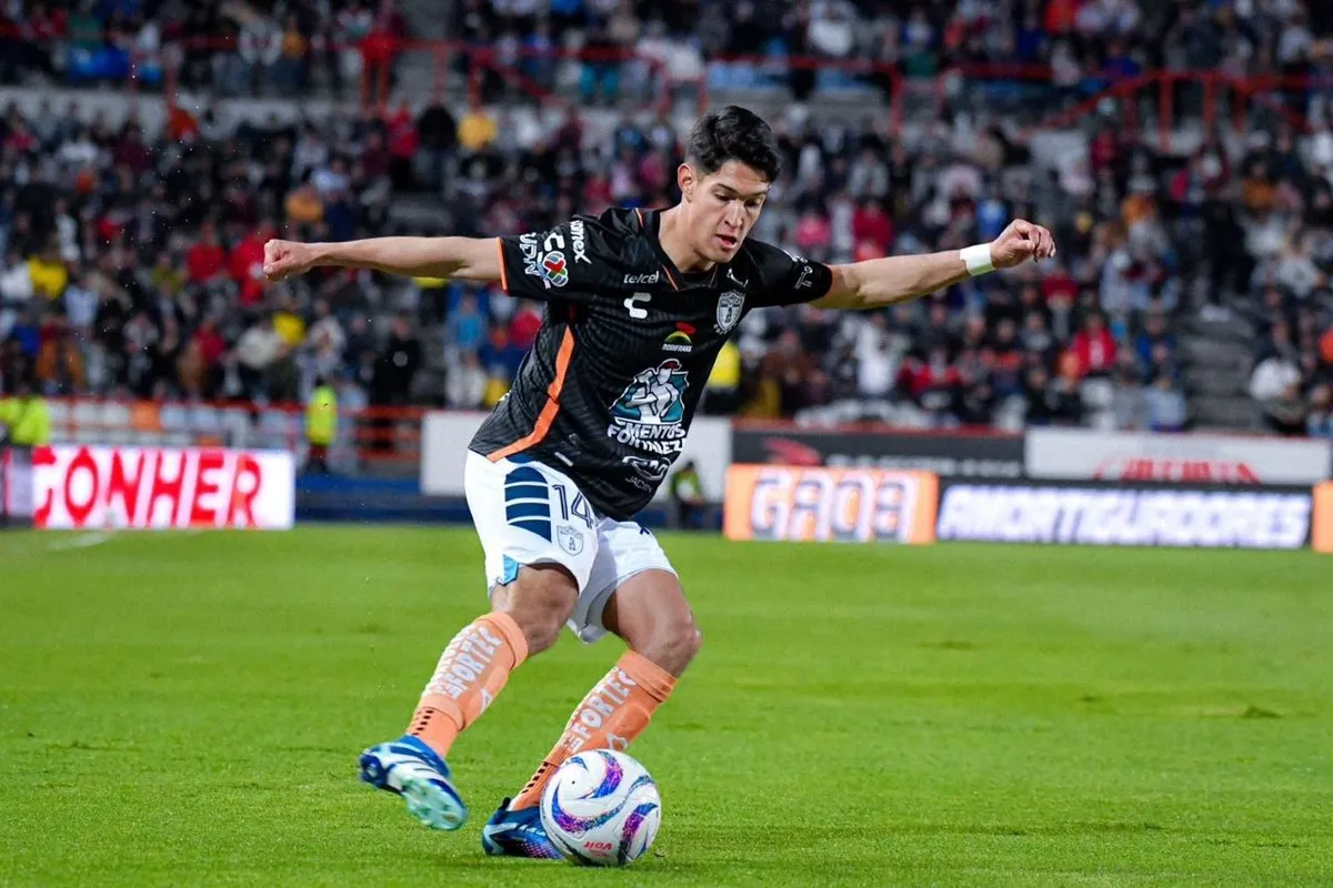 Foto de un jugador de Pachuca, que aspira a entrar a la Liguilla a través del Play-In.