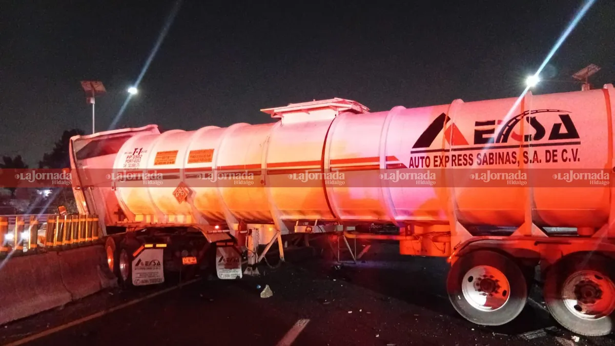 ¡Tragedia en la carretera México- Pachuca!: Tractocamión pierde el control y embiste a varios vehículos