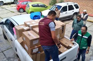 Brigadas de salud realizan nebulización y control larvario en la región Otomí-Tepehua, Hidalgo.