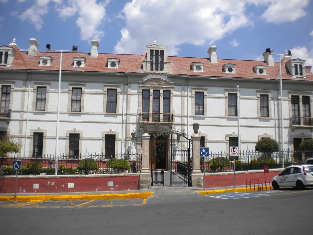 ¿Bloquearán calles en Pachuca? Taxistas anticipan posible manifestación