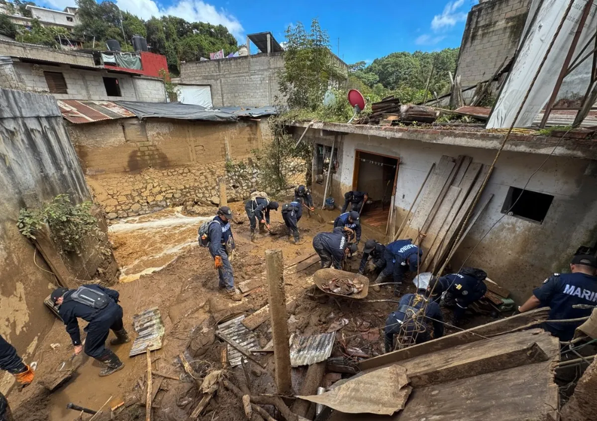Se ha logrado reanudar la comunicación terrestre en 195 de las 288 comunidades que originalmente quedaron aisladas
