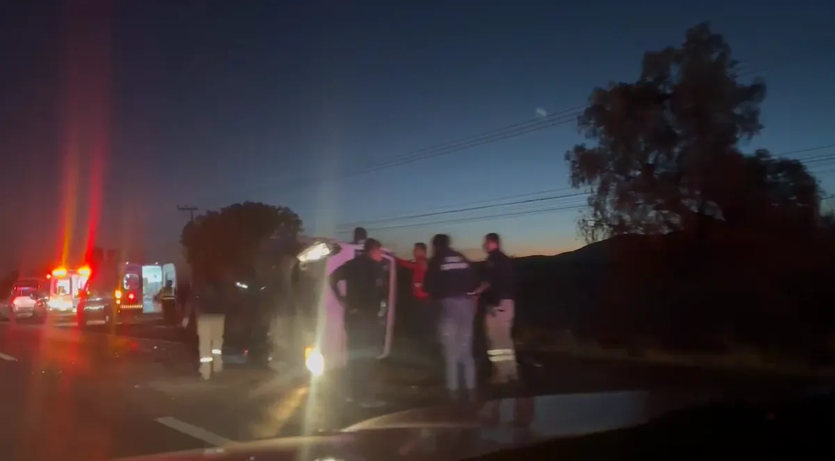 Volcadura en la México-Pachuca deja lesionados y congestión vial | VIDEO