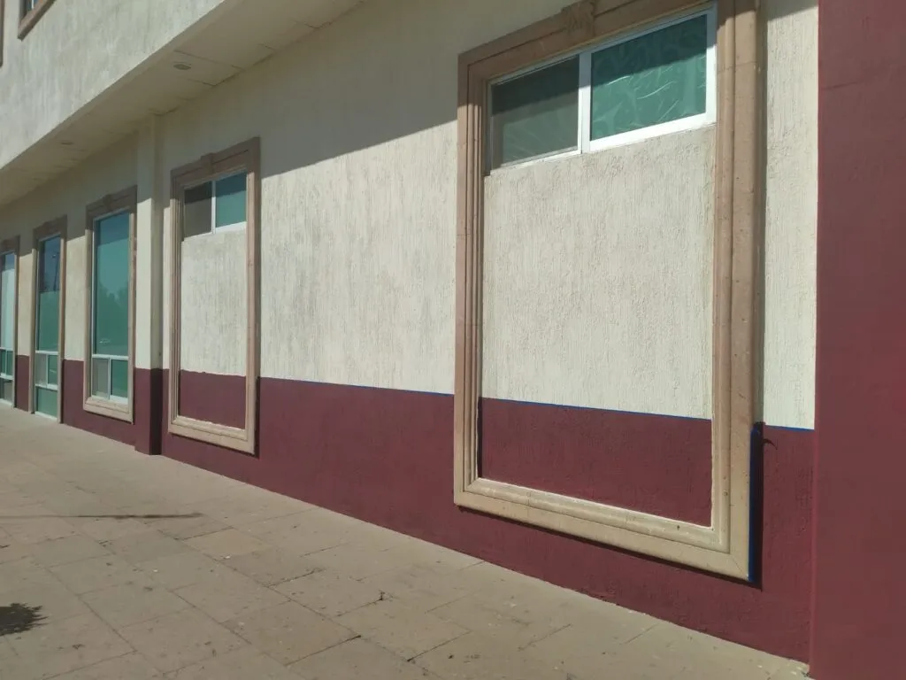 Comienzan a pintar la presidencia de Tulancingo con los colores de Morena  