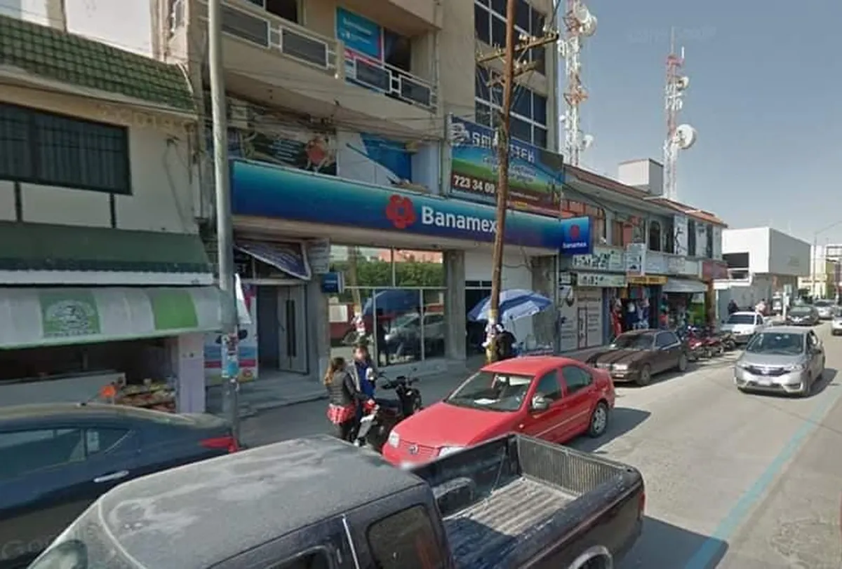 Ixmiquilpan: Mujeres asaltan a cuentahabiente, le roban 25 mil pesos