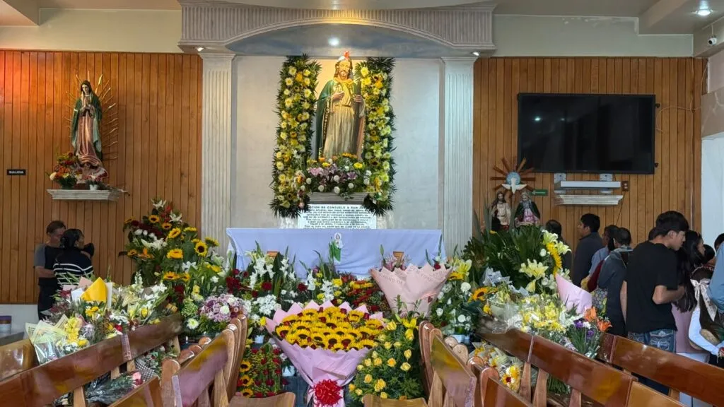 Devoción y agradecimiento reúnen a cientos de fieles de San Judas Tadeo en Carboneras