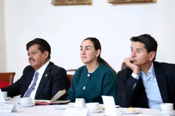 Cuauhtémoc Ochoa analiza con Hacienda el Paquete Económico 2027 en el Senado