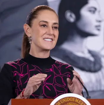 Sheinbaum llama a tomar precauciones por el huracán Trudy en el Pacífico y la Huasteca