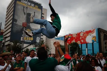 Quiere Volar, festejo de mexicanos durante el mundial