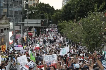 Trabajadores del IMSS convocan a megamarcha nacional en octubre