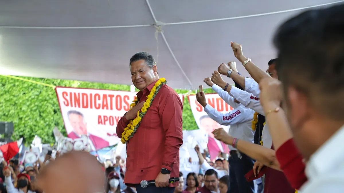 “Que nadie migre por necesidad”, promete Menchaca ante un colmado Ixmiquilpan