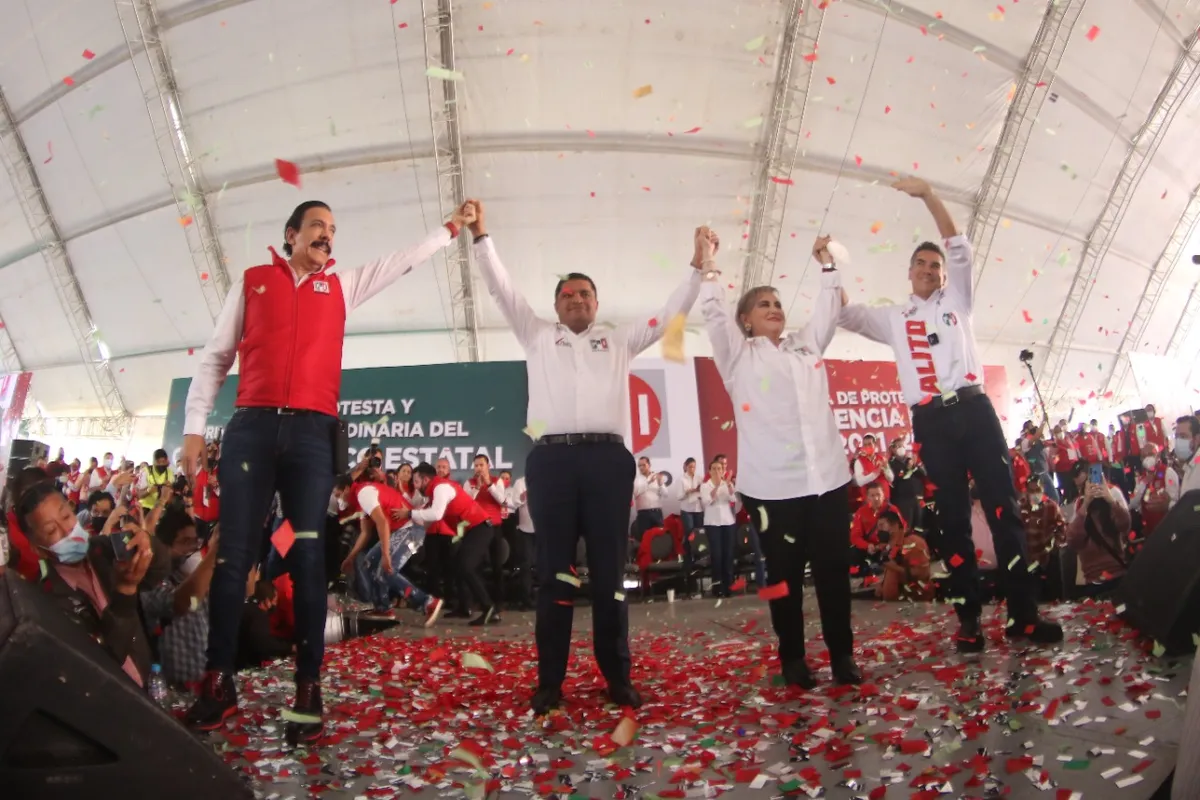 Omar Fayad llama a diálogo entre aspirantes, pues sólo uno será abanderado