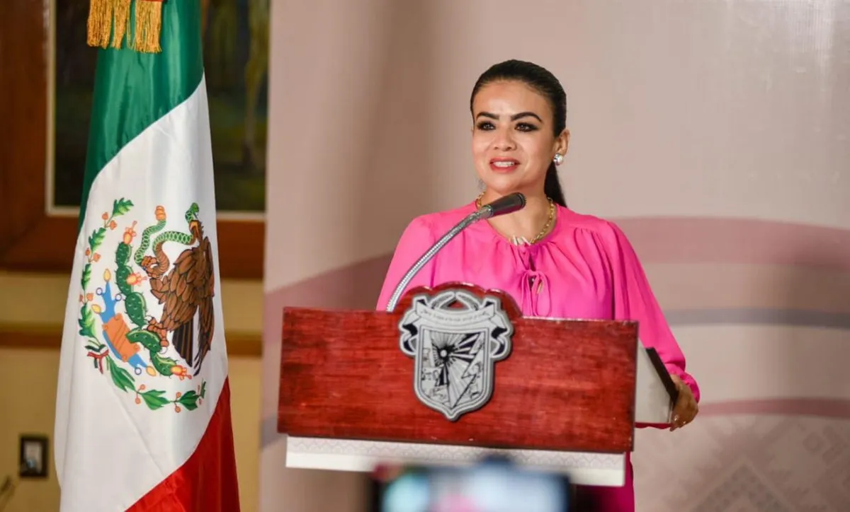 El que nada debe, daba teme; Norma Otilia Hernández puede reelegirse: López Obrador