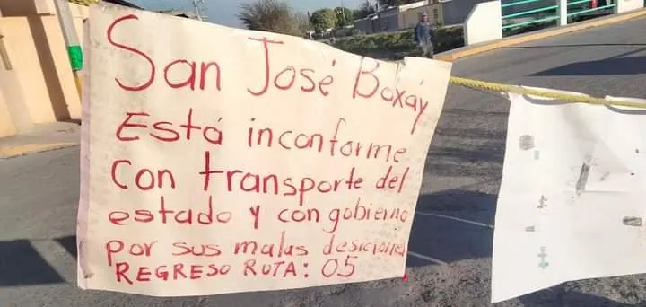 Ante cambios en rutas de transporte, pobladores de San José Boxay se manifiestan