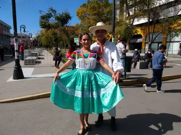 Foro al aire libre en Tulancingo permanece cerrado; calles acogen artistas