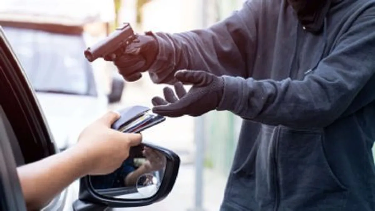 Asalto a mano armada en Tulancingo; delincuentes huyen con el dinero