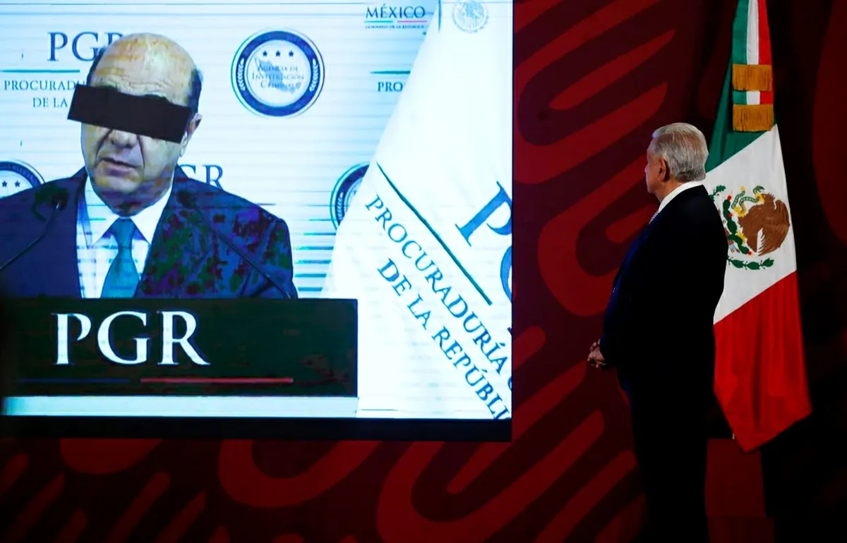 Que Murillo diga quién le dio la orden en caso Iguala; tiene derecho a defensa: AMLO