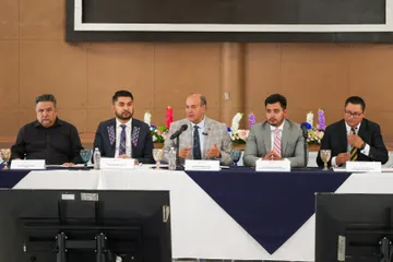 Nuevos programas, estrategias y acciones conjuntas fueron analizados entre autoridades educativas y universidades particulares.