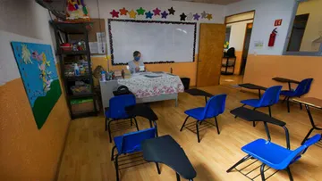 ¿Por qué las escuelas en Hidalgo izarán banderas blancas? Entérate