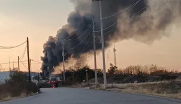 Fuga e incendio en poliducto de Tepeji del Río: Cierran circulación vial en la México-Querétaro