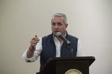 Sergio Baños pagó más de 5 mdp por presuntos aviadores, debe aclarar a ASEH