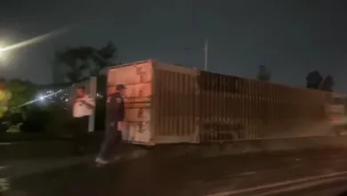 Tráiler pierde su contenedor en la México-Pachuca