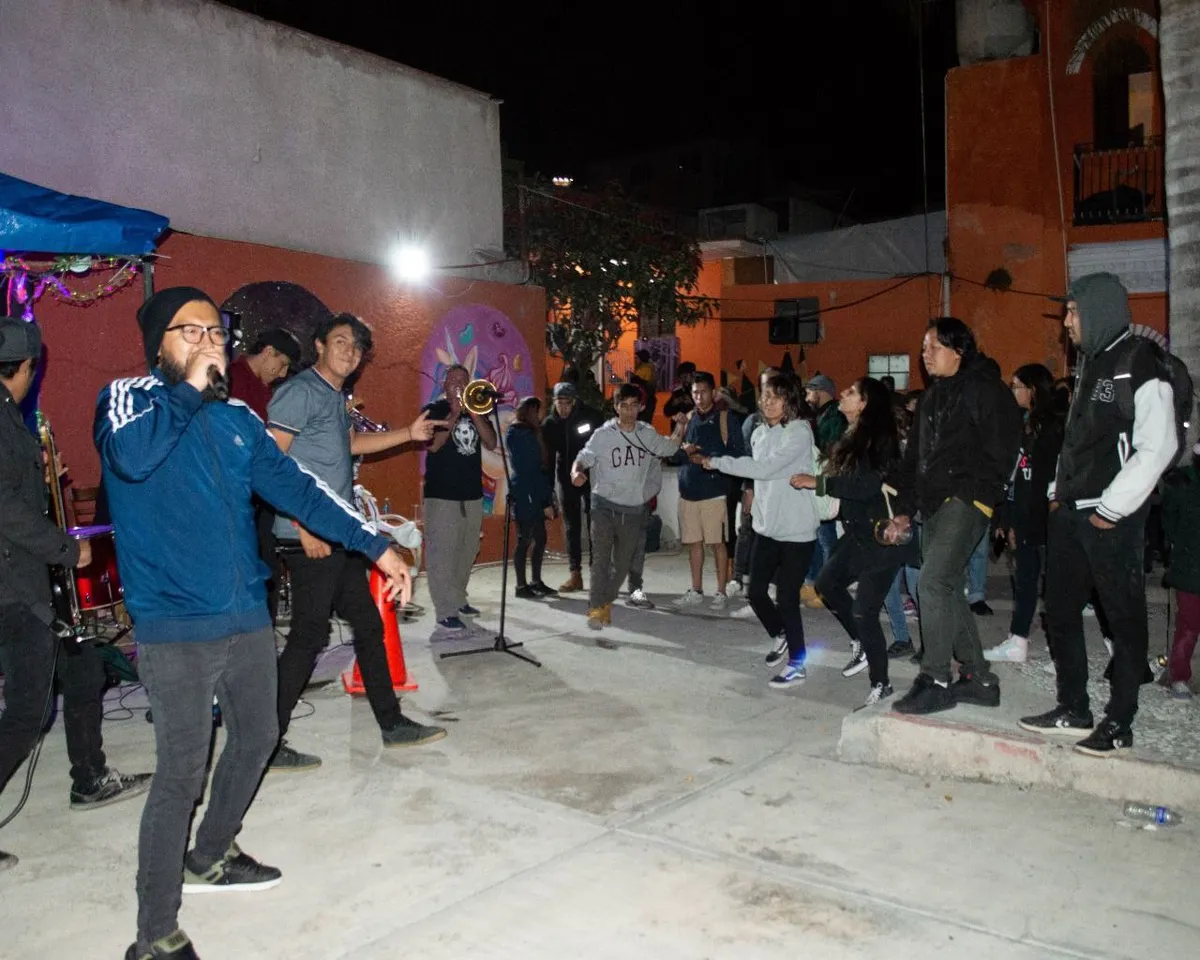 Anuncian festividades navideñas en El Arbolito