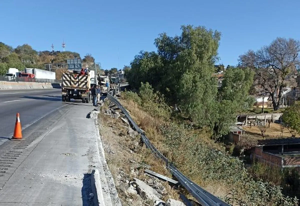 Hallan cadáver de mujer en un camino de terracería en Santiago Tulantepec