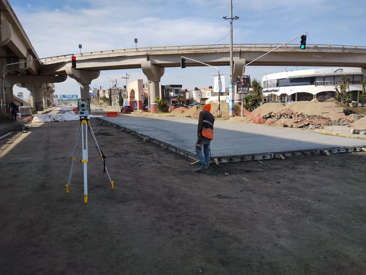 Obras en el bulevar Nuevo Hidalgo