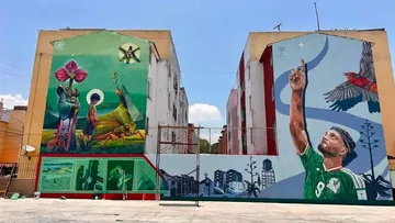 Tepeji del Río ya tiene un mural dedicado a Raúl Jiménez. La obra "Un gol al cielo" reconoce la trayectoria e inspiración del delantero hidalguense.