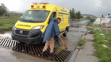 Lluvias en Mineral de la Reforma provocan encharcamientos e inundaciones