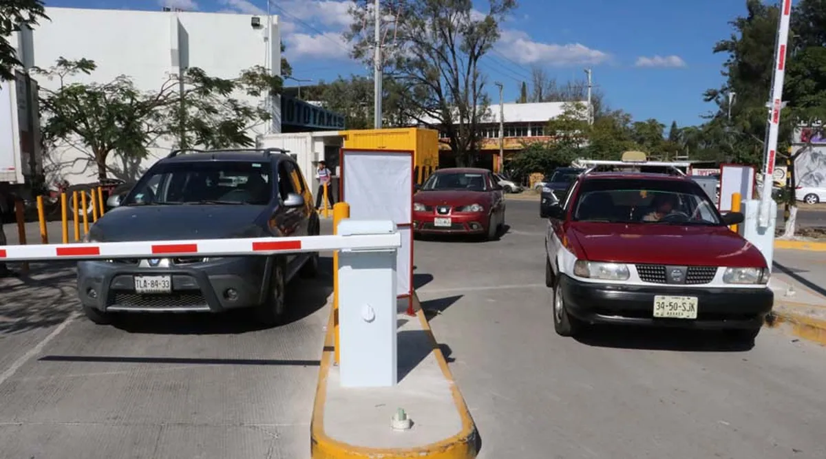 ¿Estacionamientos en centros comerciales de Pachuca serán gratis? Esto proponen en el Congreso de Hidalgo