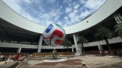 Balón del Mundial 2026 en el Aereopuerto de la Ciudad de México