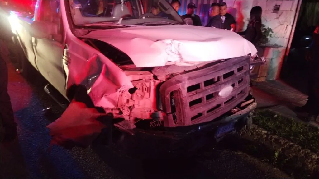 Persecución en Mineral de la Reforma termina en accidente