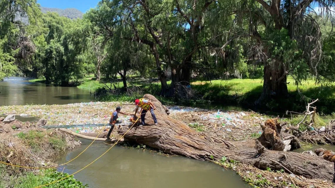 Hallan cuerpo sin vida flotando en Río Tula